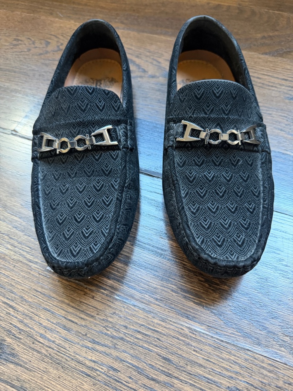 ROYAL SHOES Black Patterned Driving Driver Loafer Shoes w/ Silver Chain Size 9.5